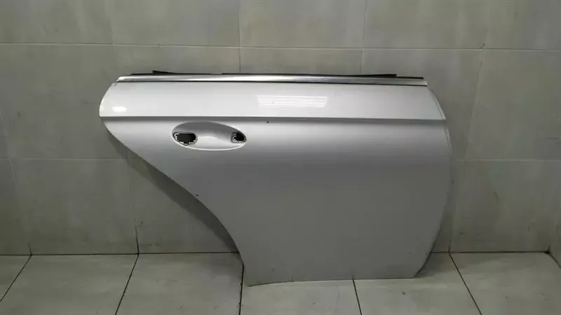 Mercedes CLS W219 right rear door A2197300205 door rear right 320