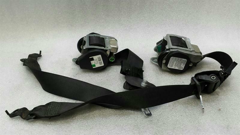 Mercedes CLS W219 front seat belt pair A2118608285 seat belt belt front