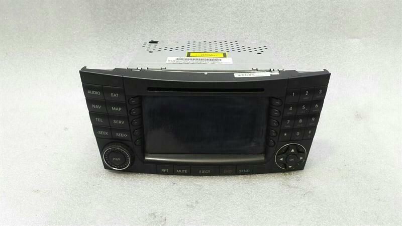 Mercedes CLS W219 Navigation Monitor A2118202397 Nav Display Screen US Versio