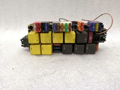 Mercedes CLS W219 Fuse Box A0325458232 Fuse Box