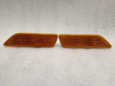 Mercedes CLS W219 side marker light A2198200421 side marker light L + R