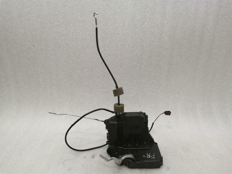 Mercedes CLS W219 front right door lock A2197200235 door lock front right