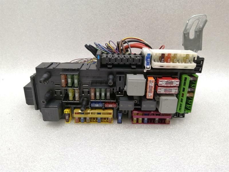 Mercedes CLS W218 Fuse Box Rear SAM A2129003922 Fuse Box - Rear SAM
