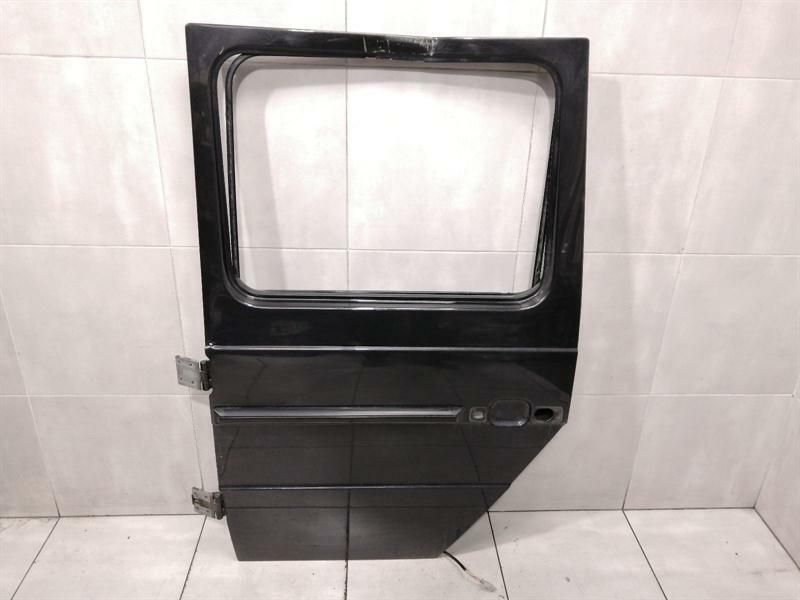 Mercedes G-Wagen W463 left rear door A4637304505 door rear left defect