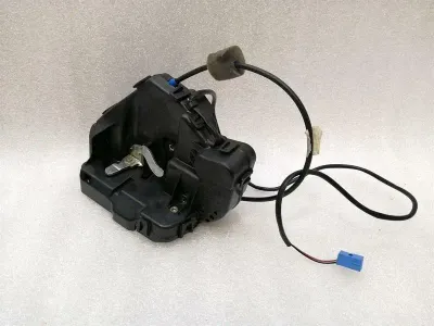 Mercedes CLS W219 rear right door lock A2197300435 door lock rear right