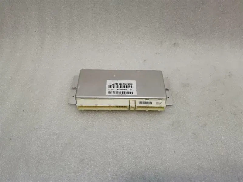 Mercedes E63 AMG W212 Airmatic Control Module A2129005524 ECU Airmatic