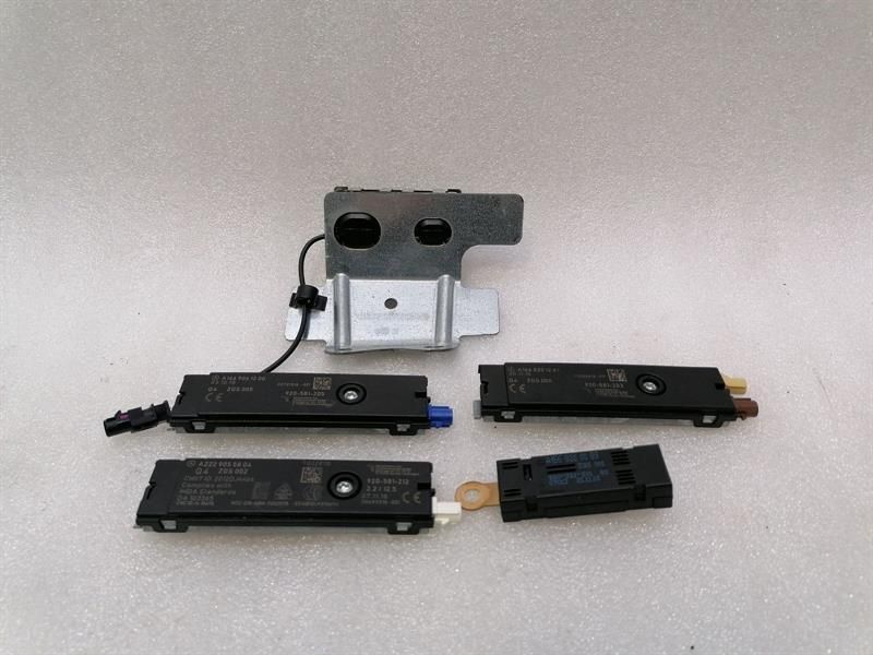 Mercedes GLE W292 C292 Aerial / Antenna Set A1669061200 Antenna Set