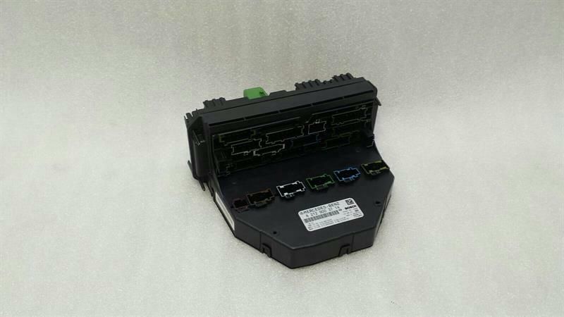 Mercedes CLS W218 Fuse Box A2129003714 Fuse Box SAM