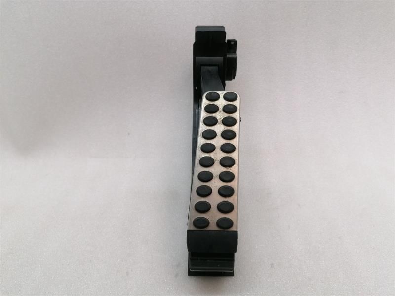 Mercedes S-class W220 Gas Pedal (Electrical) A2203000304 Accelerator Pedal
