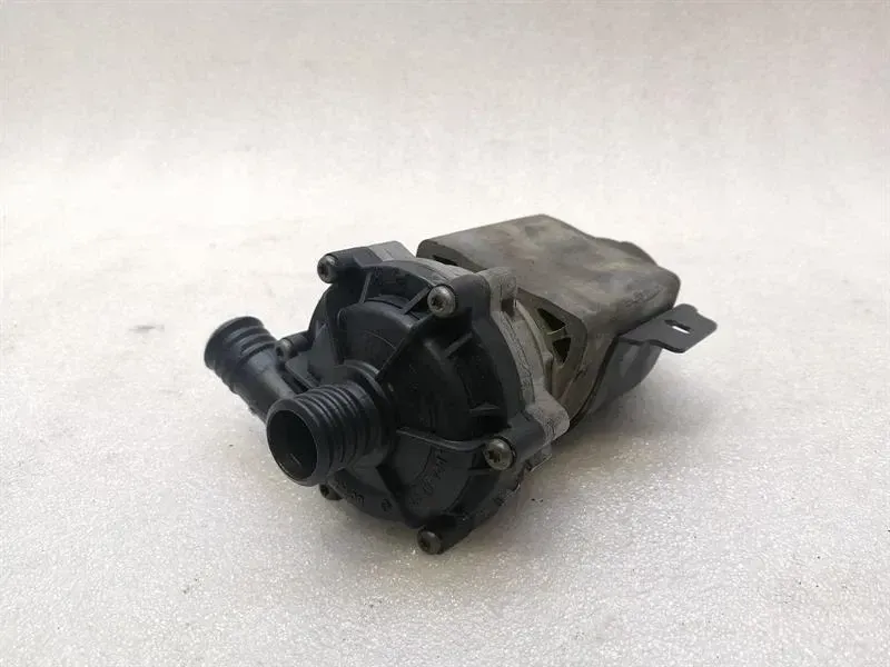 Mercedes S55 AMG W220 additional cooling pump A0005504883 coolant pump pump