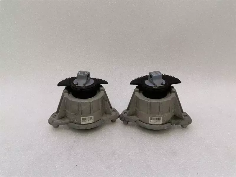 Mercedes SL63 AMG R231 engine mount set A2312401417 engine holder set M157
