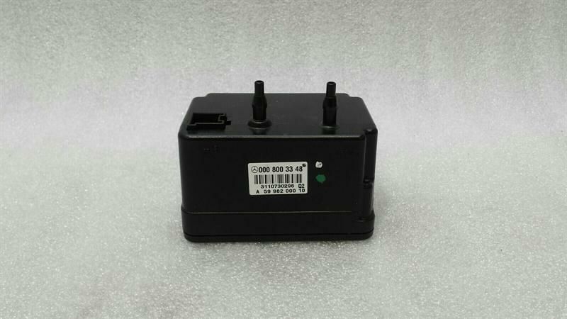 Mercedes CLS W218 Vacuum Pump A0008003348 Vacuum Pump