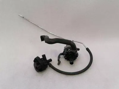 Mercedes SL R231 Additional Cooling Pump A0005000486 Coolant Pump Pump