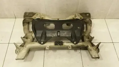Mercedes CLS W218 Beam Subframe Front A2186280157 Front Axle Carrier