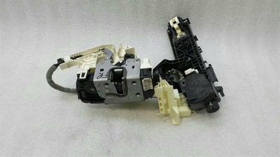 Mercedes CLS W218 Front Right Door Lock A2047202435 Door Lock