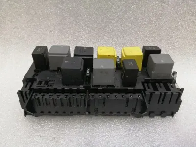 Mercedes GLS X166 Fuse Box A1669068201 Fuse Box