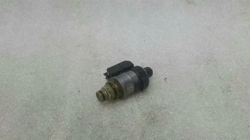 Mercedes CL W217 Gearbox Valve A2202771098 Gearbox Valve Solenoid Valve