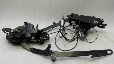 Mercedes SLK R172 convertible roof hinge set A1727930020 roof hinge set