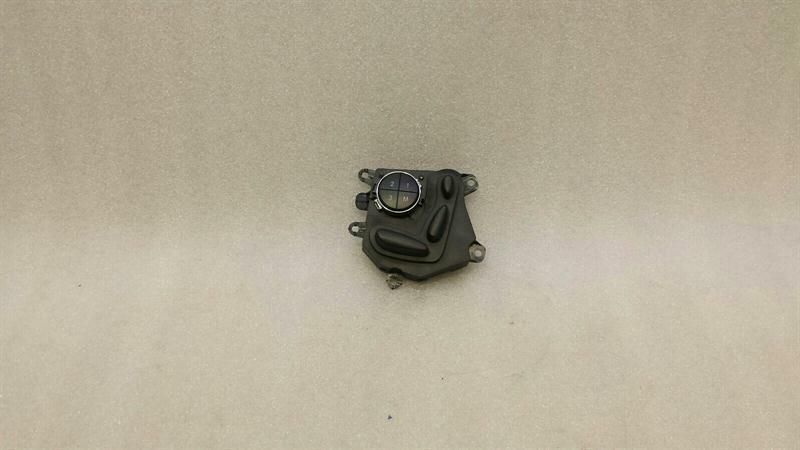 Mercedes E Class W211 Right Seat Switch A2118215279 Seat Switch Right