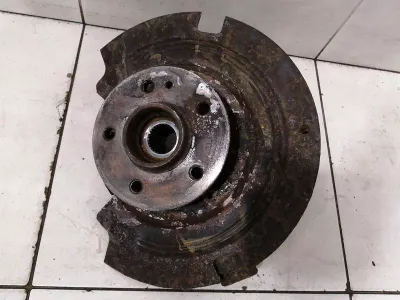 Mercedes ML55 W163 Left Rear Hub A163500508 Wheel Bearing Housing Rear Left