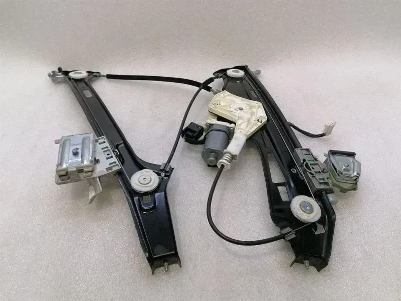 Mercedes CLS W219 Right Front Door Winder A2197201046 Window Regulator Front Right