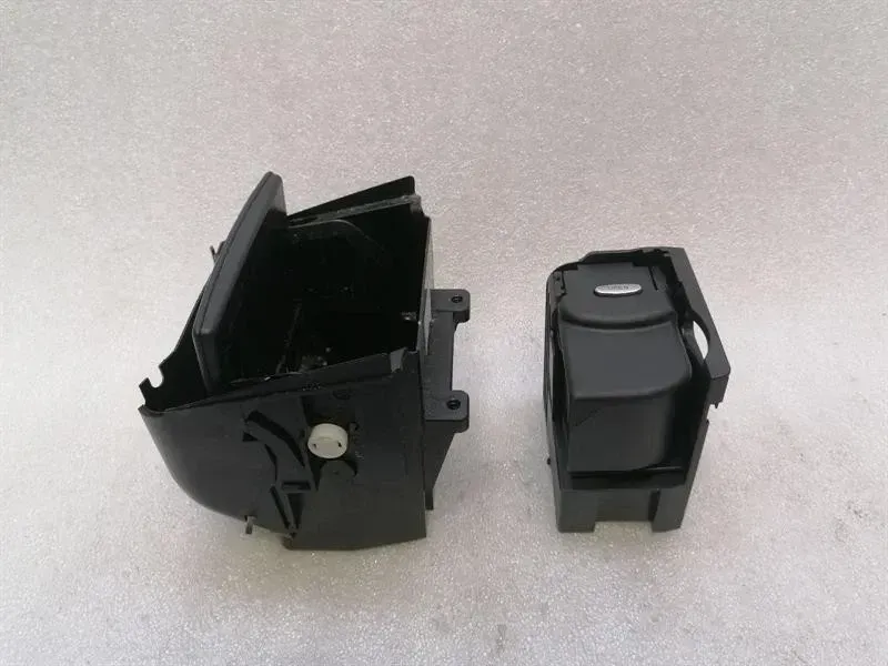 Mercedes CLS W219 cup holders A2196800350 cup holder holder A2116800014