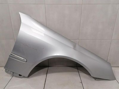 Mercedes CLK W209 Right Wing A2098800418 Front Right Fender CLK55 AMG FAULTY