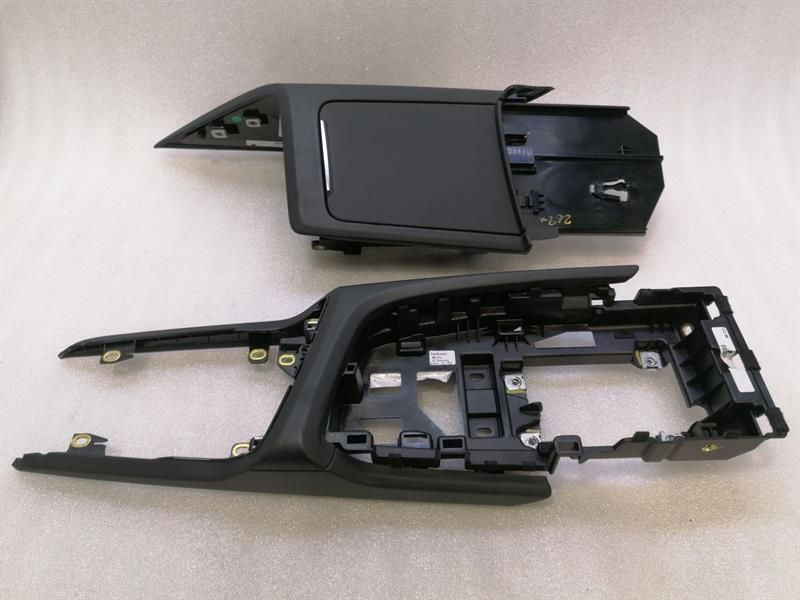 Audi R8 4S Performance Ashtray 4S2863041G Ashtray RHD STRAIGHT HANDLEBAR