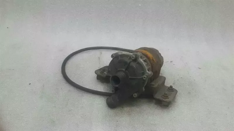 Mercedes SL R230 additional cooling pump A0005004883 coolant pump pump SL55