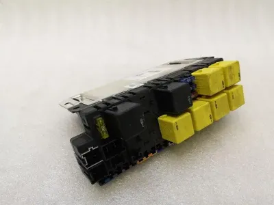 Mercedes SL55 AMG R230 Fuse Box A2305450832 Fuse Box SAM