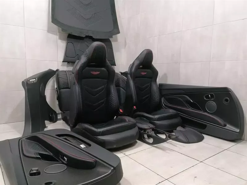 ASTON MARTIN DBS DB11 SUPERLEGGERA AM7 18-24 SEATS FULL INTERIOR SEATS SPORT