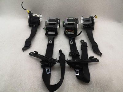 Mercedes C Class W204 seatbelt set a2048602385 seat belt set