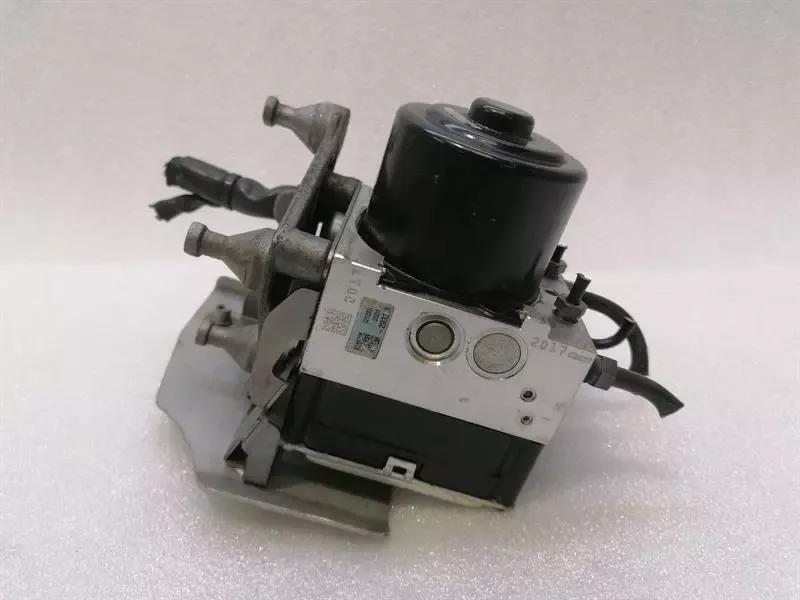 Mercedes C63 W204 T204 A.B.S Pump A1729012000 ABS Pump HYDRAULIC BLOCK