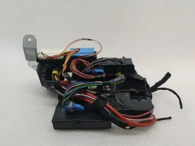 Mercedes C Class W204 Rear Fuse Box A2049005003 Rear Fuse Box