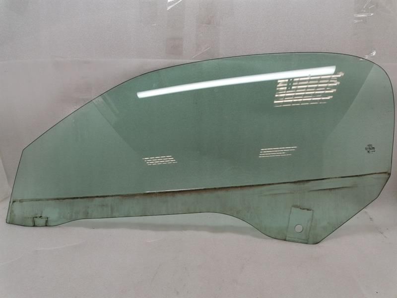 Audi R8 Type 42 V10 5.2 Spyder left door glass 420845201A door window front left