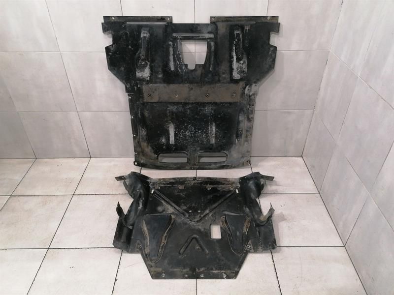 AUDI R8 TYPE 42 V10 5.2 SPYDER UNDERTRAY 427825205 Underbody Trim