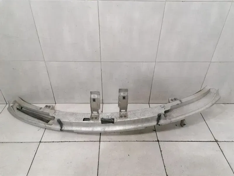 Audi R8 Type 42 V10 Spyder Rear Bumper Beam 420807313A Rear Bumper Carrier