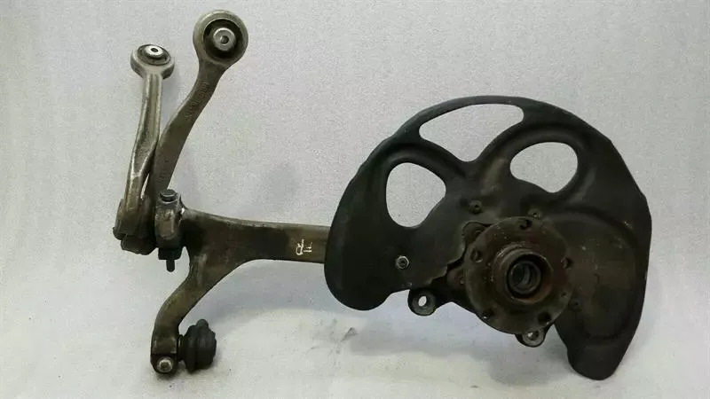 Audi RS6 4F Right Front Hub 4E0407254Q Wheel Bearing Housing Front Right