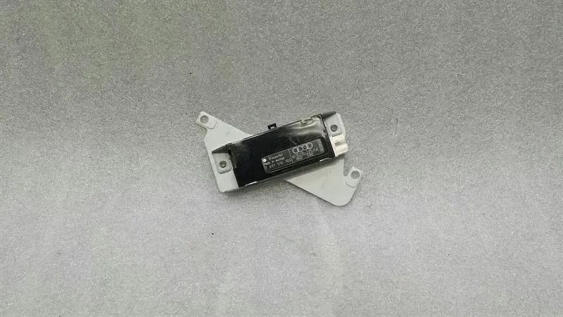 Audi RS6 4F Aerial / Antenna 4F9035225AA Antenna