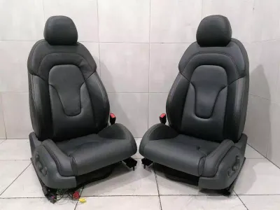 Audi R8 Type 42 V10 5.2 SPYDER SEAT SET R8 Seats SPORT LEATHER RED STITCHING