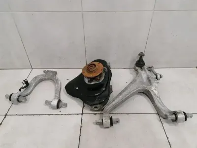 Audi R8 4S V10 RWD Left Front Hub 4S0407245B Wheel Bearing Housing Front Left