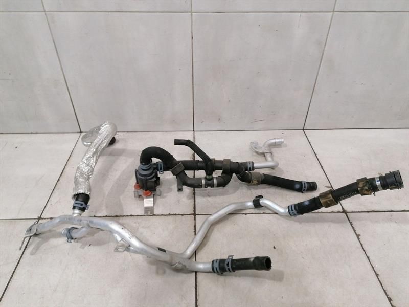 Lamborghini Huracan LP640 Cooling Pipe 4S0121481F Coolant Hose Pipe