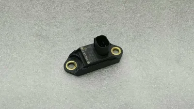 Porsche Panamera 970 Crash Sensor 97060611100 Impact Sensor