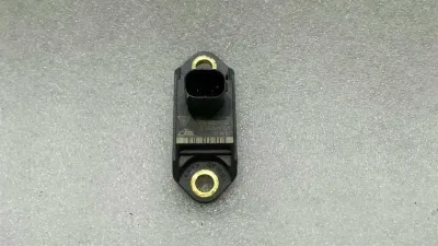 Porsche Panamera 970 Crash Sensor 97060611100 Accelerometer
