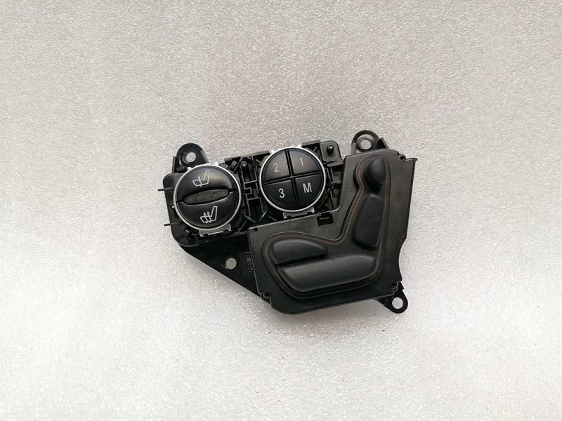 Mercedes SL R230 right seat memory switch A2308211051 right seat switch.