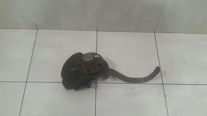 Mercedes SL R230 Left Front Hub A2113306420 Wheel Bearing Housing Front Left 02