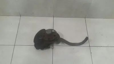 Mercedes SL R230 Left Front Hub A2113306420 Wheel Bearing Housing Front Left 02