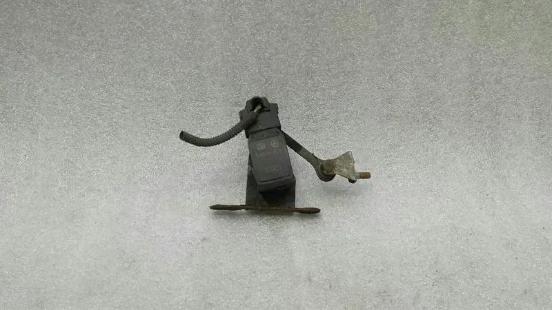 Mercedes SL R230 suspension level sensor A0025428818 level sensor.