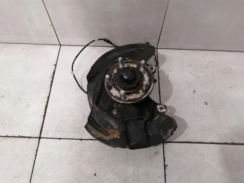 Ford Mustang MK6 S550 Left Front Hub FR3Z-3106-A Wheel Bearing Case Front Left