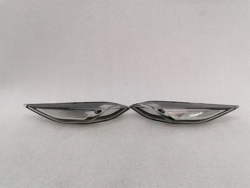 Porsche Cayenne 958 92A Indicator Set 7P5949101A Side Indicator Set